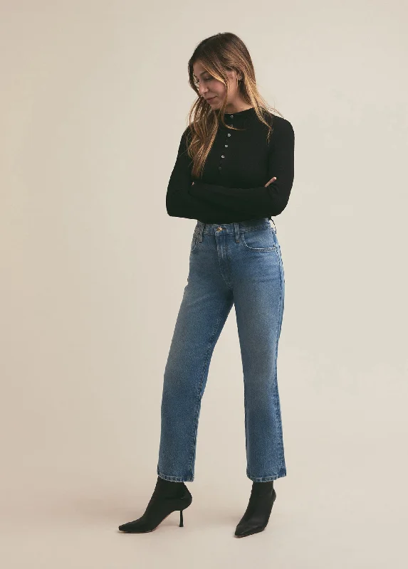 Weekend Bargains to Snag THE SHORTIE MORGAN HIGH RISE STRAIGHT