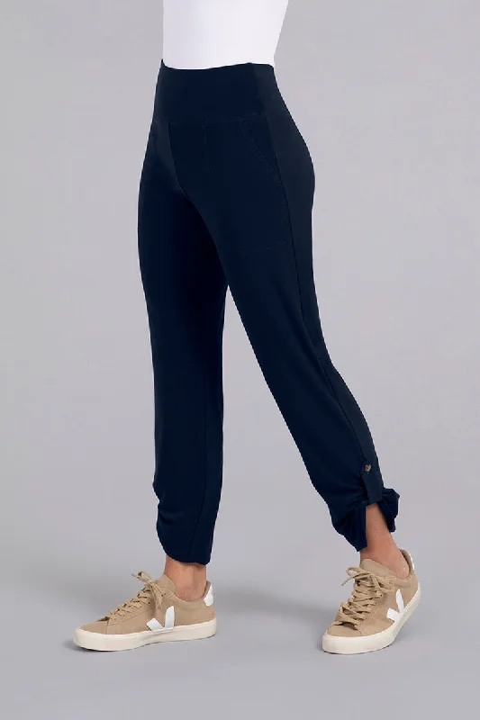 YEAR-End Clearance Quest Pant | Navy
