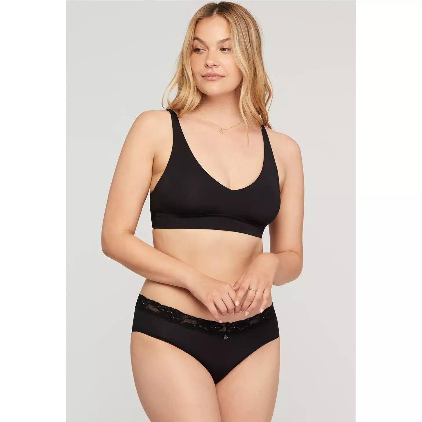 Weekend Specials to Enjoy Mysa Bralette Black