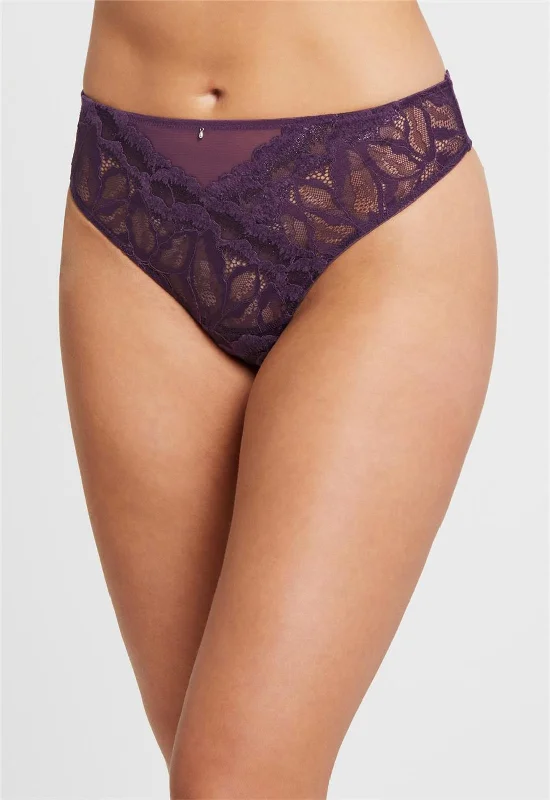 Royale Lace Thong