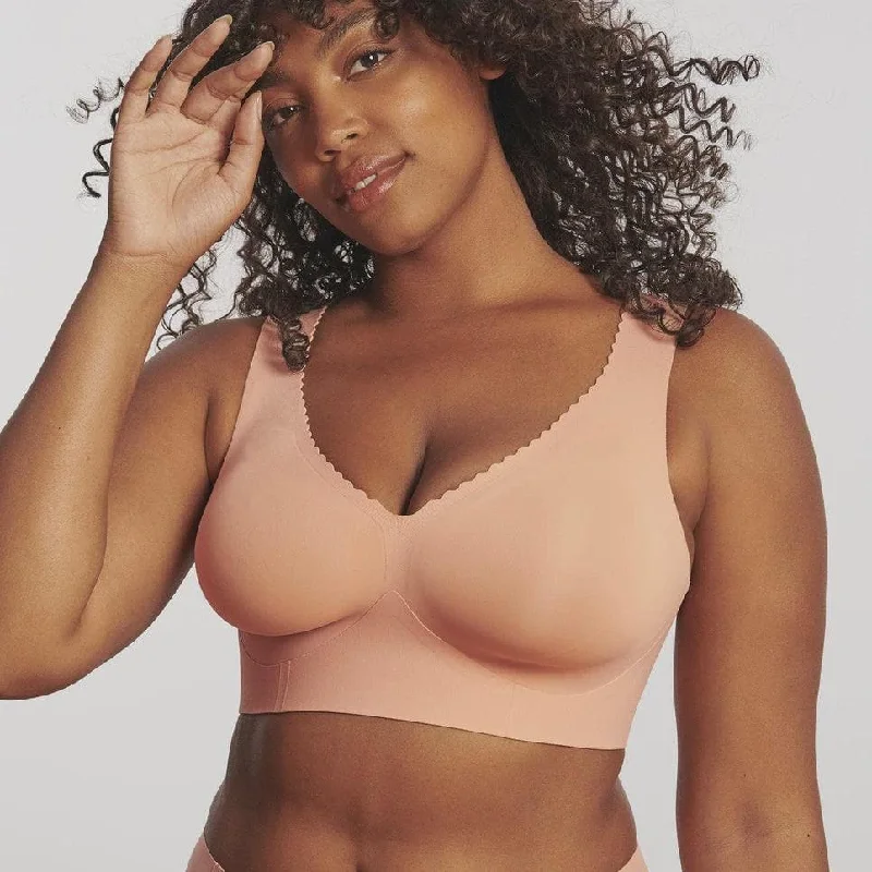 Amazing Deals Evelyn & Bobbie Evelyn Bra in Himalayan Salt