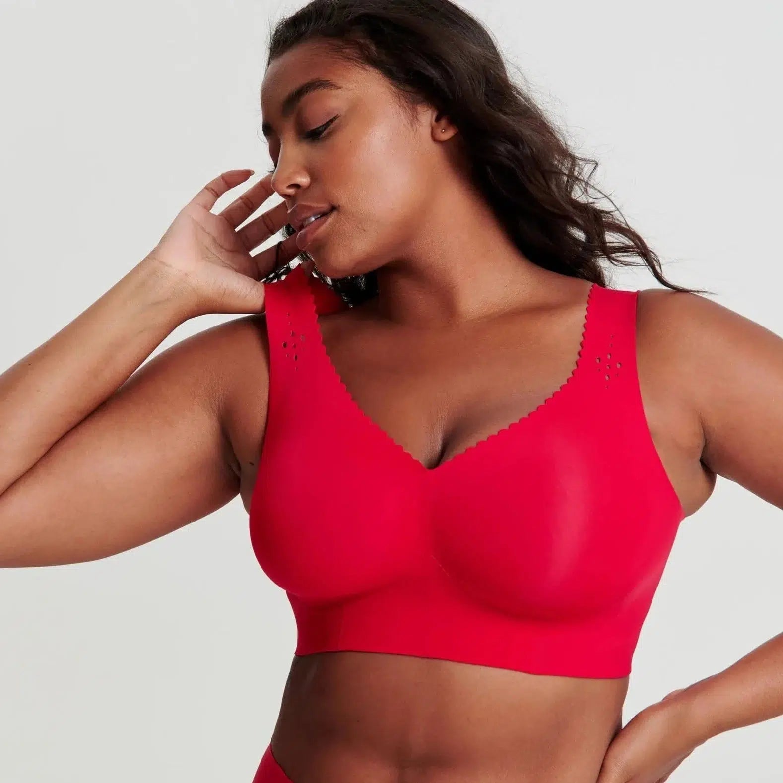 Weekend Discounts to Enjoy Evelyn & Bobbie Evelyn Bra with Cutouts in Ruby