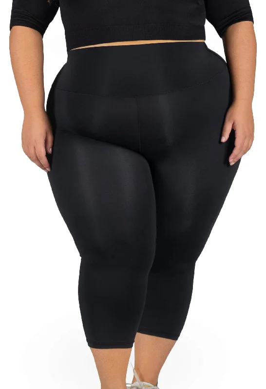 Limited Availability Plus Size High Waisted 3/4 Capri Gym Leggings (Lint & Pet Hair Resistant)