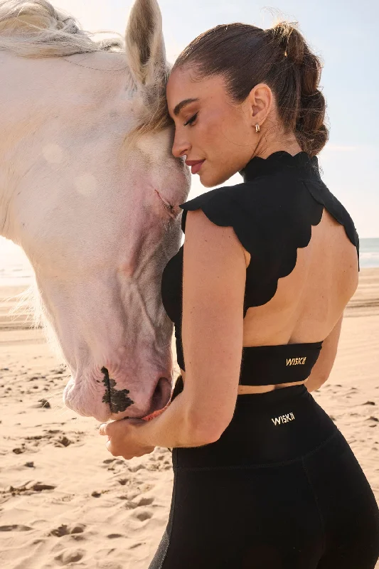 Weekend Discounts to Grab Scallop Cutout Mock Neck Bra